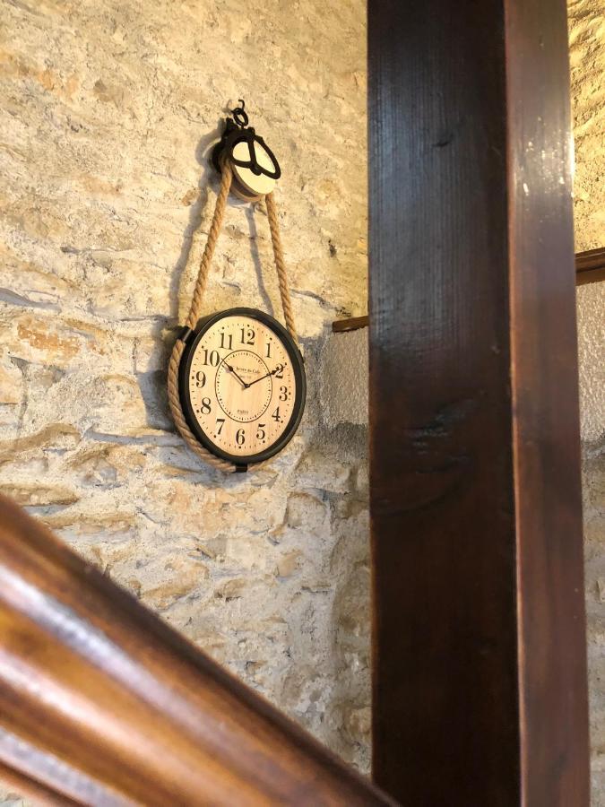 Le Domaine De La Claire Fontaine Gites -Chambres D'Hotes Montvalent Esterno foto