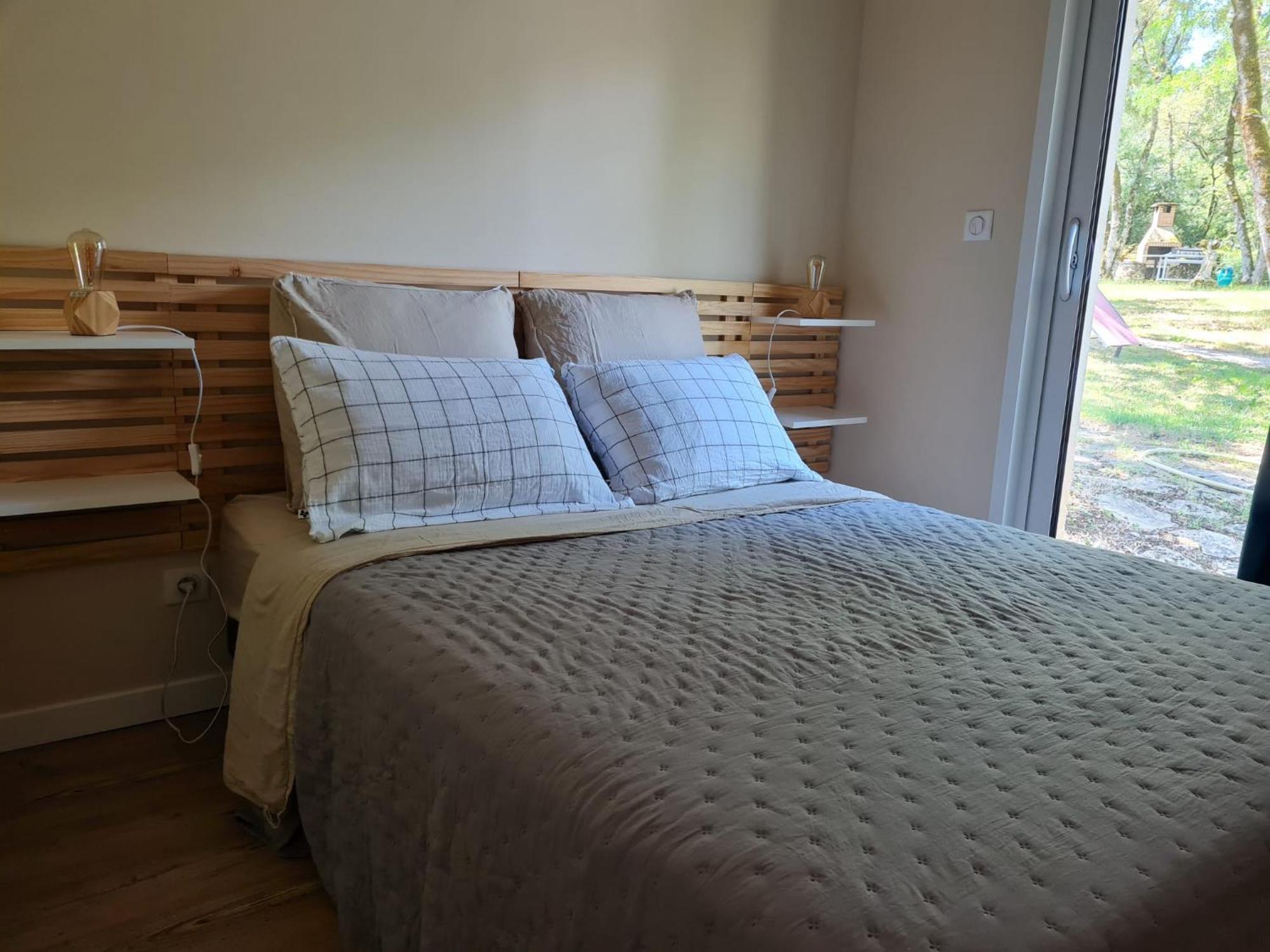 Le Domaine De La Claire Fontaine Gites -Chambres D'Hotes Montvalent Esterno foto